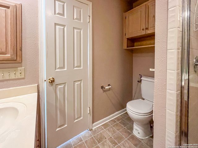 165 Chapel Hill Circle, San Antonio, TX 78240