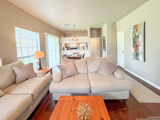 165 Chapel Hill Circle, San Antonio, TX 78240