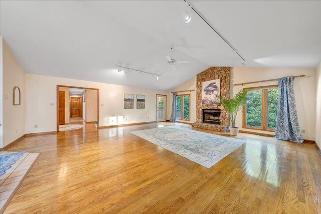 2606 Oak Hill LN, Roanoke, VA 24015