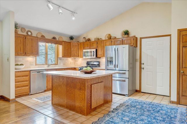 2606 Oak Hill LN, Roanoke, VA 24015