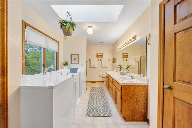 2606 Oak Hill LN, Roanoke, VA 24015