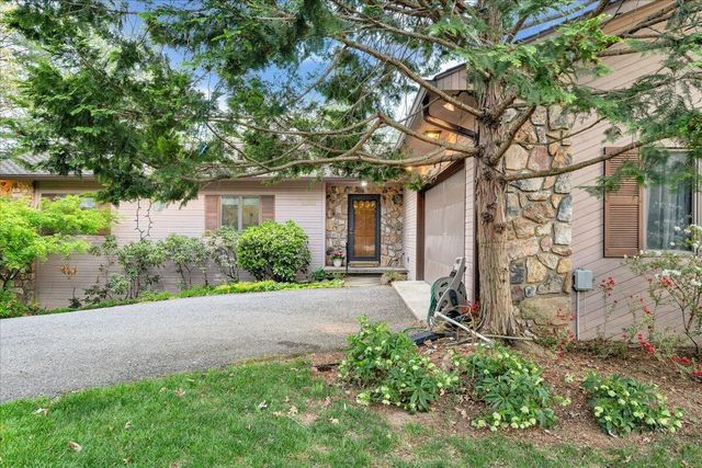 2606 Oak Hill LN, Roanoke, VA 24015