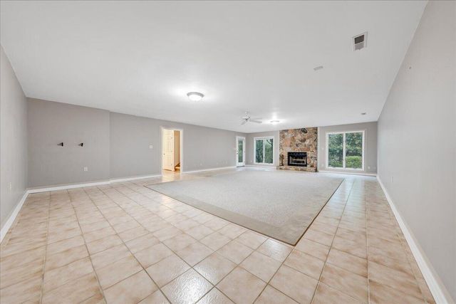 2606 Oak Hill LN, Roanoke, VA 24015