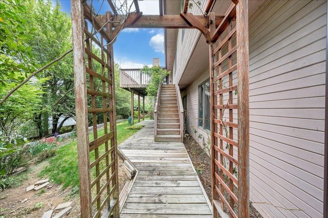 2606 Oak Hill LN, Roanoke, VA 24015