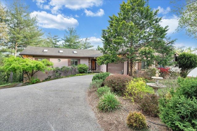 2606 Oak Hill LN, Roanoke, VA 24015