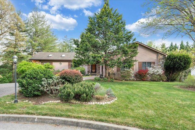 2606 Oak Hill LN, Roanoke, VA 24015