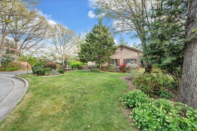 2606 Oak Hill LN, Roanoke, VA 24015