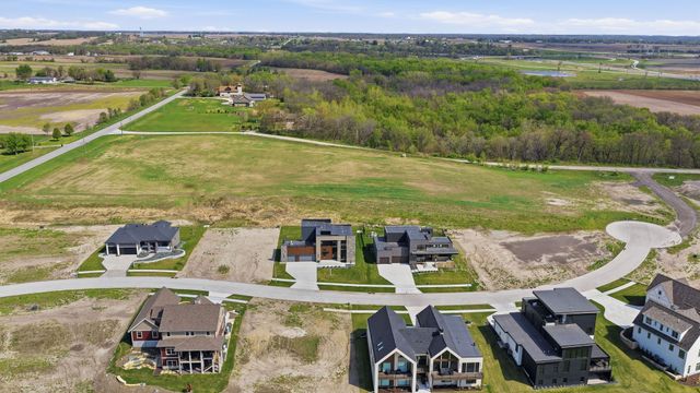 11865 Meadow Springs Drive, Johnston, IA 50131