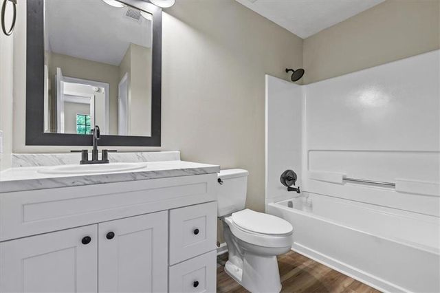 340 WINDSOR Walk, Conyers, GA 30094