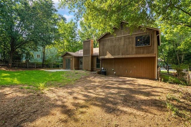 340 WINDSOR Walk, Conyers, GA 30094