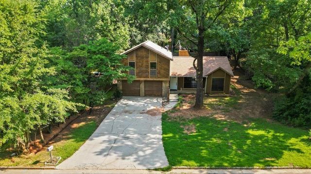 340 WINDSOR Walk, Conyers, GA 30094