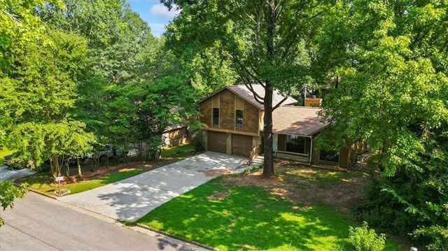 340 WINDSOR Walk, Conyers, GA 30094