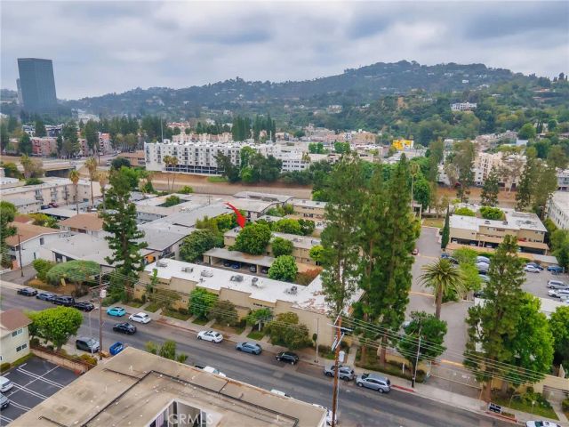 11138 Aqua Vista Street 18, Studio City, CA 91602