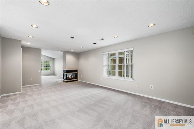 281 Mockingbird Drive, Monroe, NJ 08831