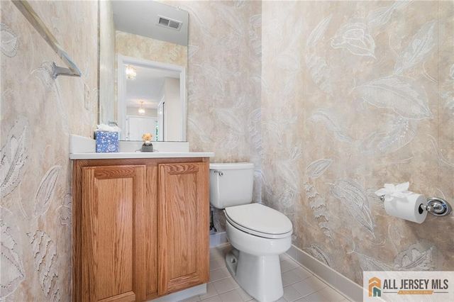 281 Mockingbird Drive, Monroe, NJ 08831