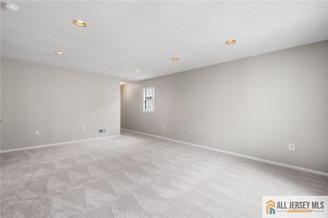 281 Mockingbird Drive, Monroe, NJ 08831