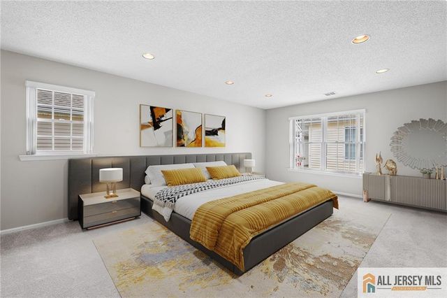 281 Mockingbird Drive, Monroe, NJ 08831