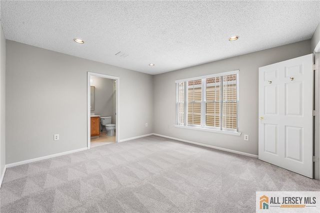 281 Mockingbird Drive, Monroe, NJ 08831