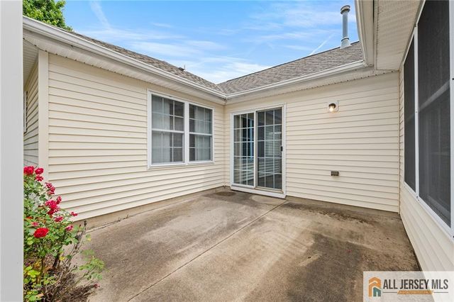 281 Mockingbird Drive, Monroe, NJ 08831