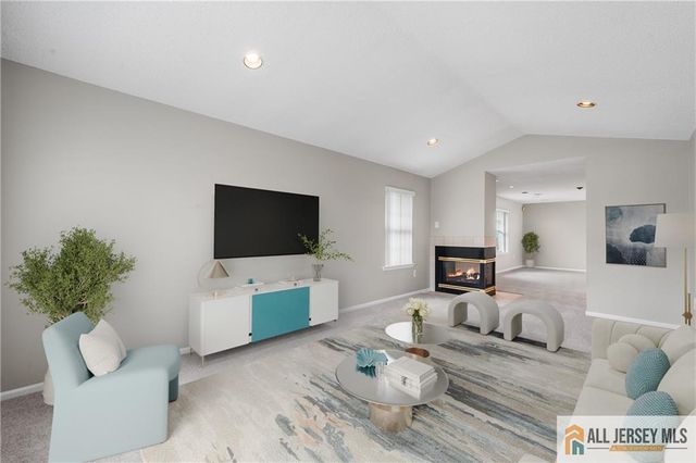 281 Mockingbird Drive, Monroe, NJ 08831