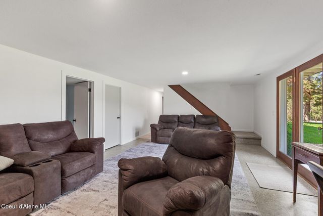 13874 N Idaho RD, Rathdrum, ID 83858