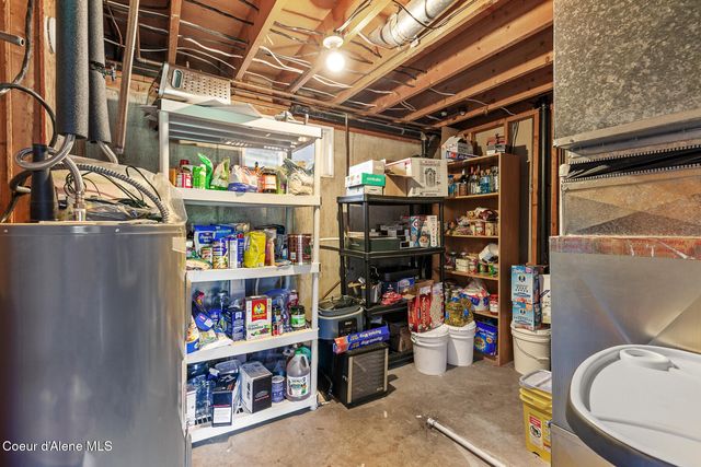 13874 N Idaho RD, Rathdrum, ID 83858
