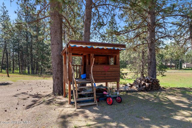 13874 N Idaho RD, Rathdrum, ID 83858