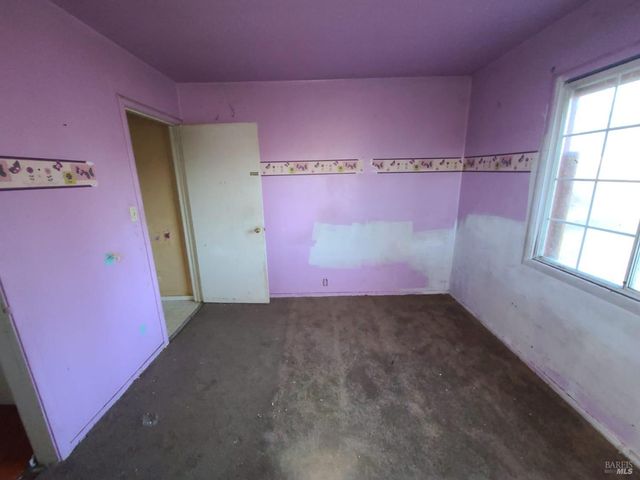 23975 Eberle St, Covelo, CA 95428