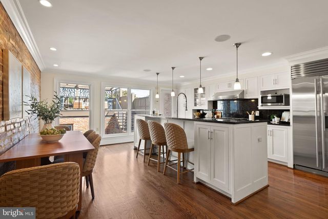 324 E STREET NE, Washington, DC 20002