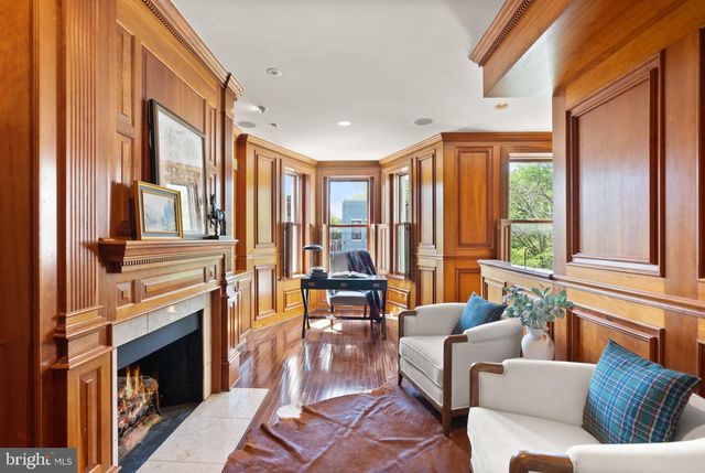 324 E STREET NE, Washington, DC 20002