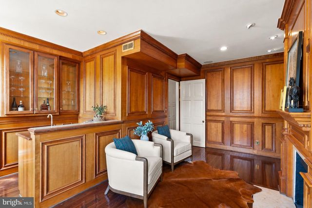 324 E STREET NE, Washington, DC 20002