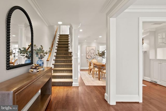 324 E STREET NE, Washington, DC 20002