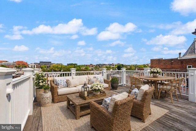 324 E STREET NE, Washington, DC 20002