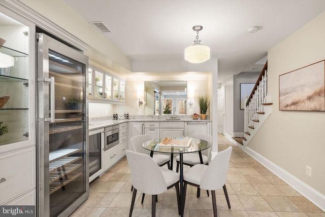 324 E STREET NE, Washington, DC 20002