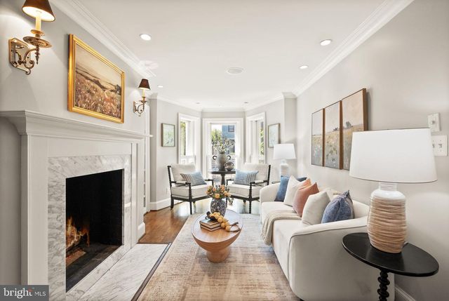 324 E STREET NE, Washington, DC 20002