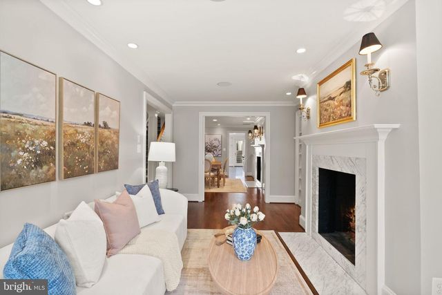 324 E STREET NE, Washington, DC 20002