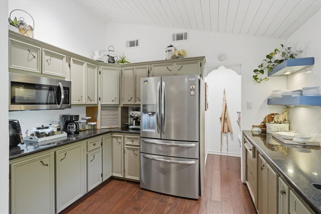 3218 Sunrise Court, Granbury, TX 76048