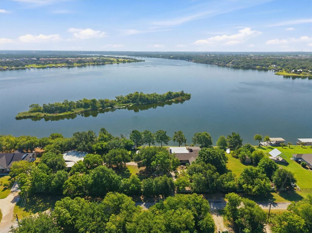 3218 Sunrise Court, Granbury, TX 76048