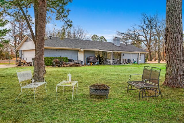 50 County Road 35930, Powderly, TX 75473