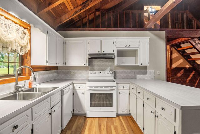 619 Pickthorne Road, Cabot, AR 72023