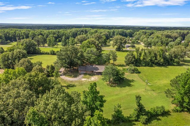 619 Pickthorne Road, Cabot, AR 72023