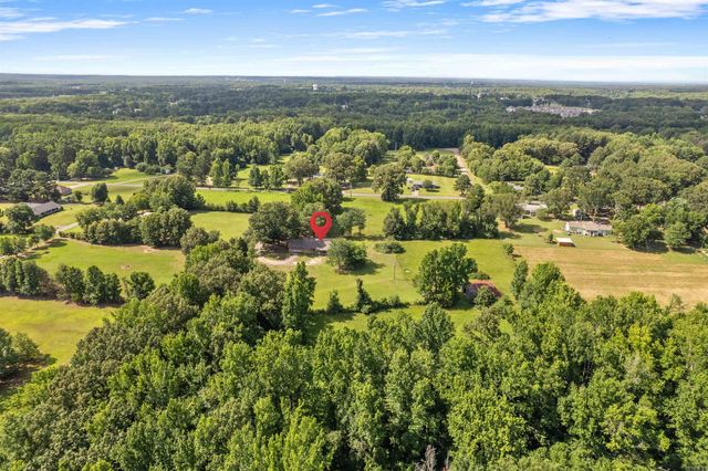 619 Pickthorne Road, Cabot, AR 72023