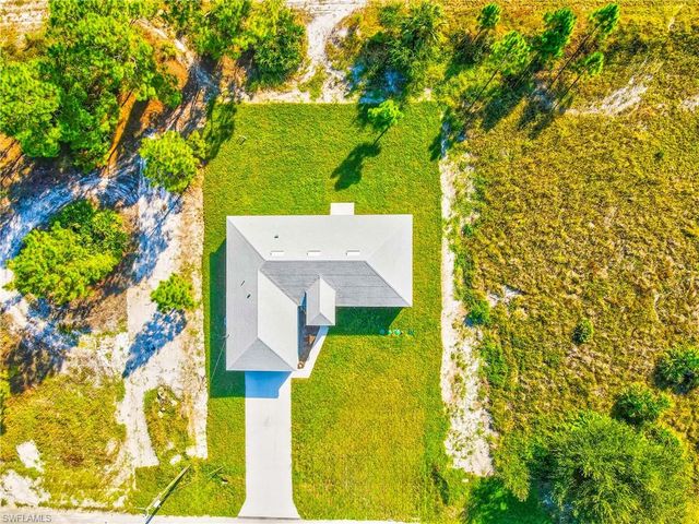 1120 Chiefland ST E, Lehigh Acres, FL 33974