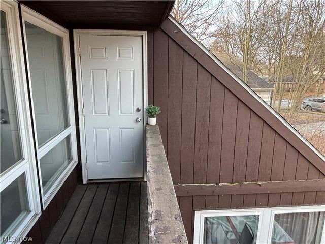 942 Caddo Avenue, Akron, OH 44305