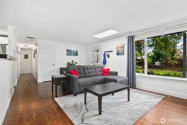 18445 SE 135th Street, Renton, WA 98059
