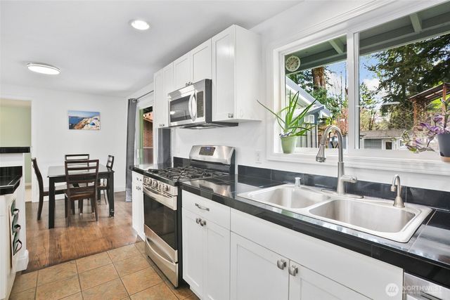 18445 SE 135th Street, Renton, WA 98059