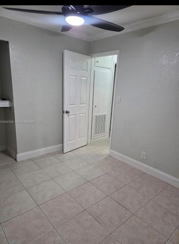 6118 Royal Palm Blvd, Margate, FL 33063