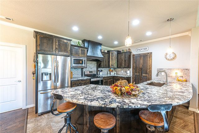 10781 Illinois Chapel Road, Prairie Grove, AR 72753