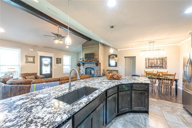 10781 Illinois Chapel Road, Prairie Grove, AR 72753