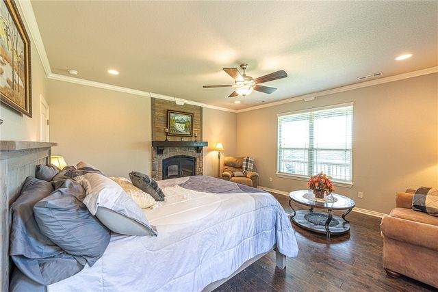 10781 Illinois Chapel Road, Prairie Grove, AR 72753